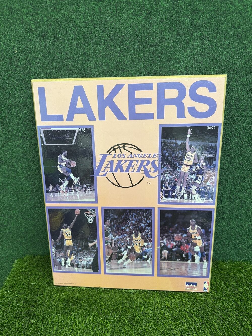 Vintage 1988 Starline Los Angeles Lakers NBA Team Plaque Poster Wall Art Decor